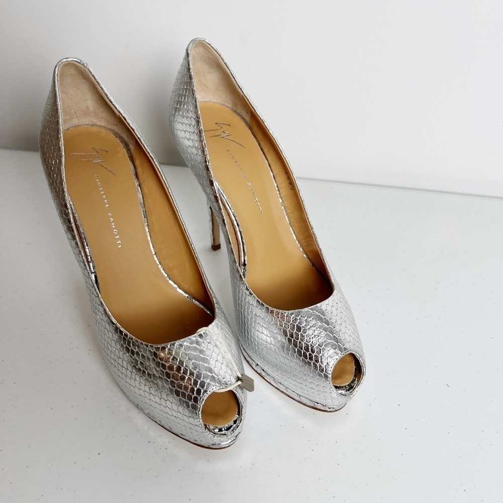 Giuseppe Zanotti Sharon metallic peep-toe pumps - Picture 4 of 10